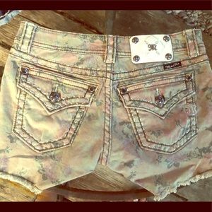 Miss Me Jean floral shorts!!